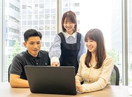 デビューしてすぐの段階からやりがいある仕事にチャレンジできるのは当社ならでは♪