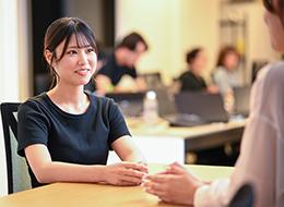タレントプランナー*未経験OK*大手芸能事務所と連携*2年目年収600万も可*服装・ネイル自由*定着率96％