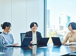 相談段階から介在しチームを自ら組成・牽引！プロジェクト立ち上げから一気通貫で主導できます。