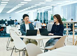 サービスマネージャー*年収最大800万*自社内勤務*リモート有*年単位の案件*大規模案件*品川シーサイド