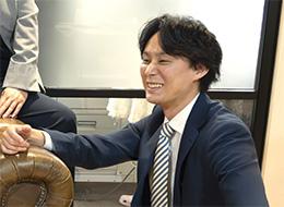 20代～30代の若手中心のメンバーで、メリハリをもって仕事に取り組めます。