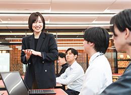 初級エンジニア★PCスキル不問★リモートあり★年休最大134日★残業月7h以下★定着率93％★平均年齢20代