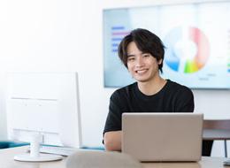 AIエンジニア（社内開発あり）*AI経験不問*年間18万円のAI手当*フルリモート可*年休123日*残業10h