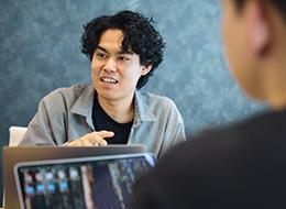 社内SE┃リモート可◆実務未経験OK◆自社開発100%◆賞与実績2.5ヶ月分◆研修3カ月◆月給30万円〜可
