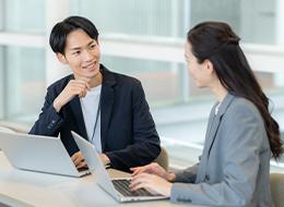 IT営業│基本給30万～スタート/毎月インセンティブ支給/年休126日以上/手当など充実/ホワイト企業認定