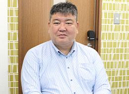 自社研修センターの模擬設備を使った実践と3ヶ月間の同行フォローで、未経験から着実に成長できます。