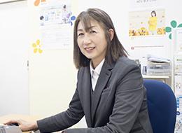 来店型保険ショップのお客様窓口*未経験OK*基本定時退社*研修充実*定着率88.2％*年休120日以上
