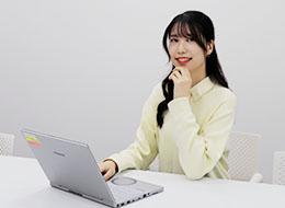 AI開発エンジニア/最先端＆プライム多数/100%自社内勤務/フルフレックス/定着率96%/残業平均5.7H