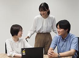 インフラエンジニア*直請け8割*上流工程へ*残業月18.9h*資格取得奨励金*チーム参画