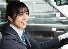 タクシードライバー■未経験歓迎■月収60万円も可■賞与年3回■入社祝金20万■年休173日も可■kmグループ
