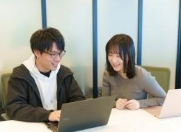 歴史ある企業の安定基盤と新しい会社ならではの自由度。今だからこそ味わえる、会社を育てる面白さ！