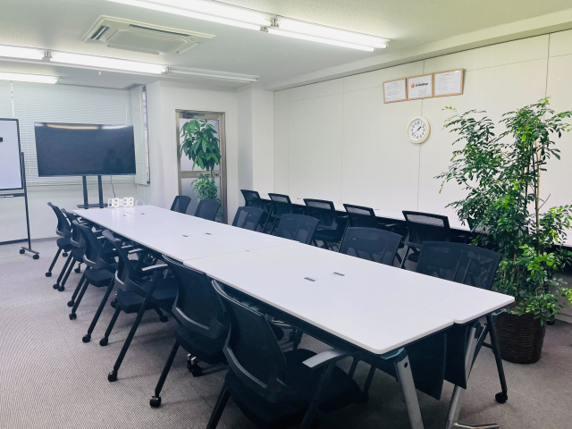 名古屋本社教育室の様子