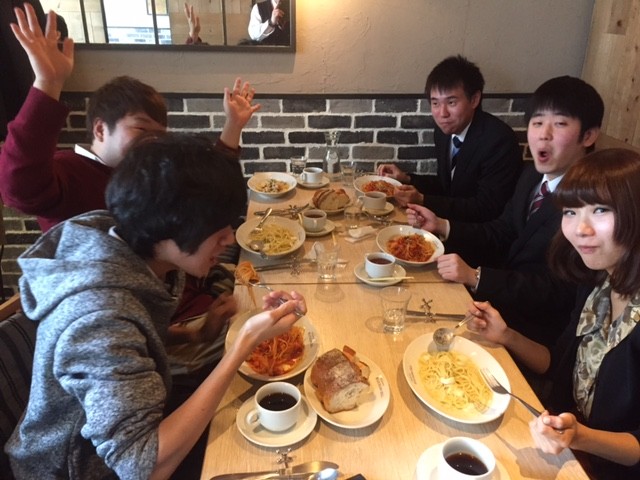 昼食会